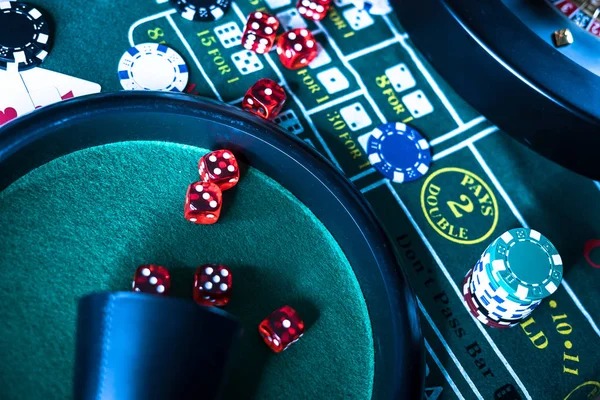 usd 777 Evolution baccarat and roulette rooms